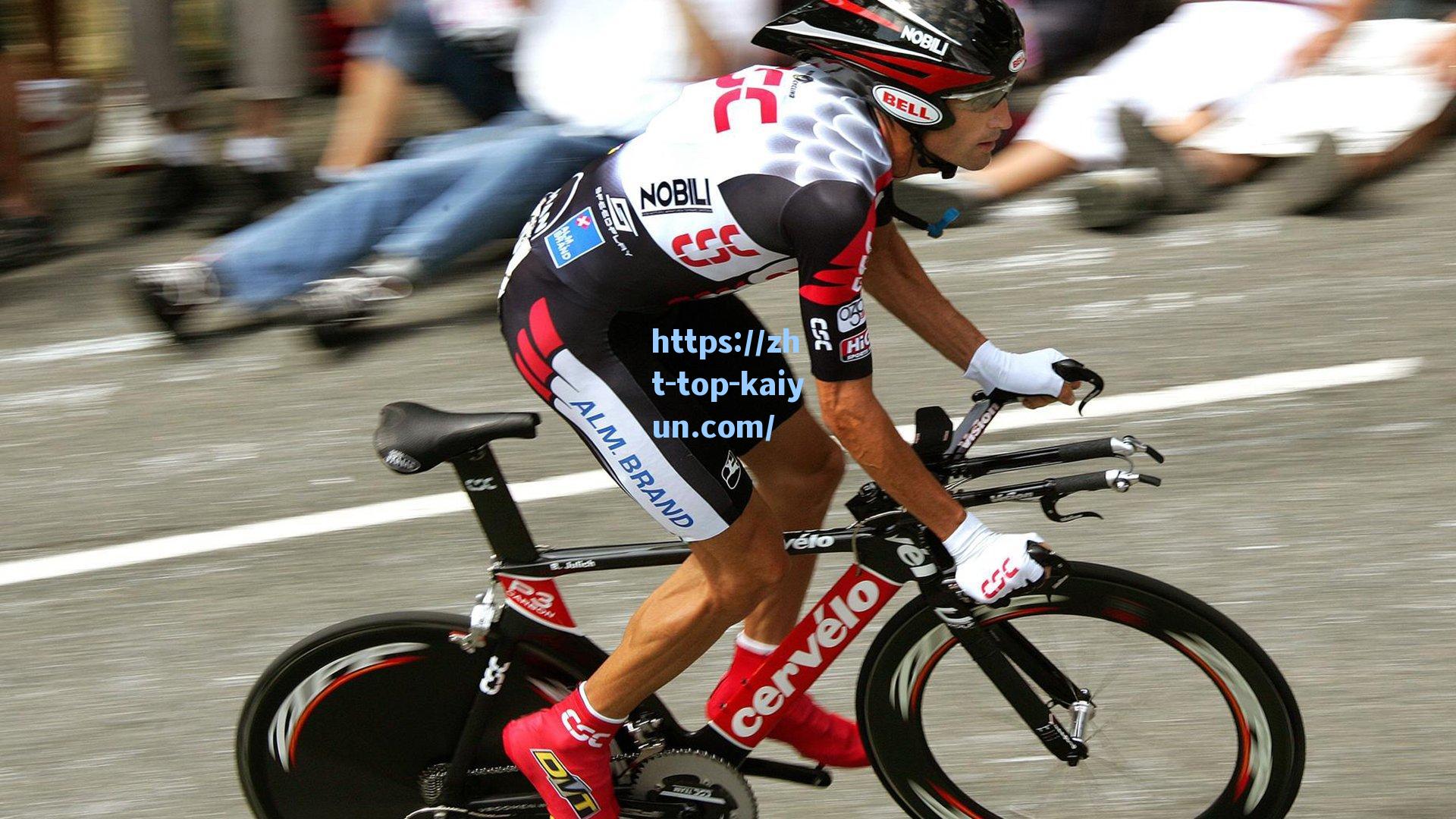 米利唐通过忠诚度测试引热议!女友检查手机后当场献吻,球迷笑评,这操作太秀了