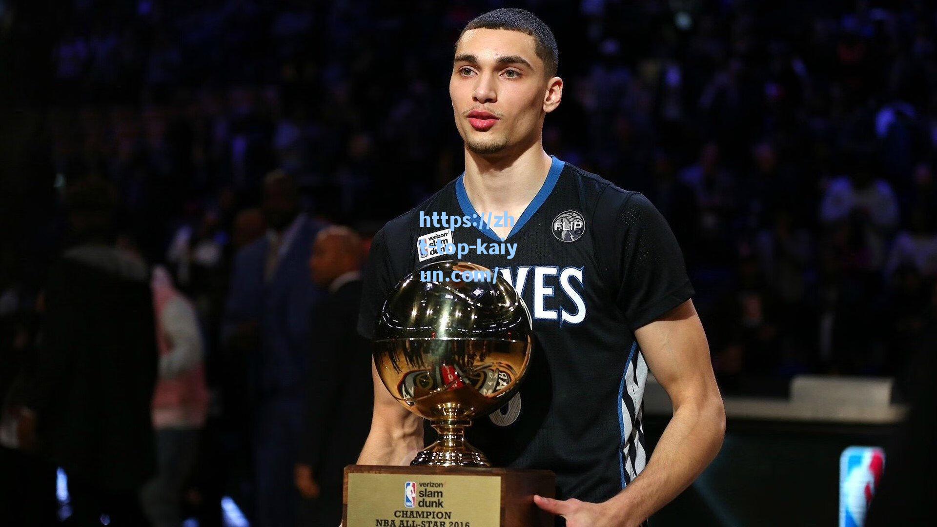 前国足翻译发声，归化球员国足化现象引争议，是否该放弃这一战略方向？